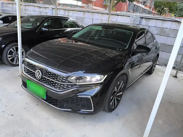 Volkswagen Passat 2023 330TSI Starlight Elite Edition