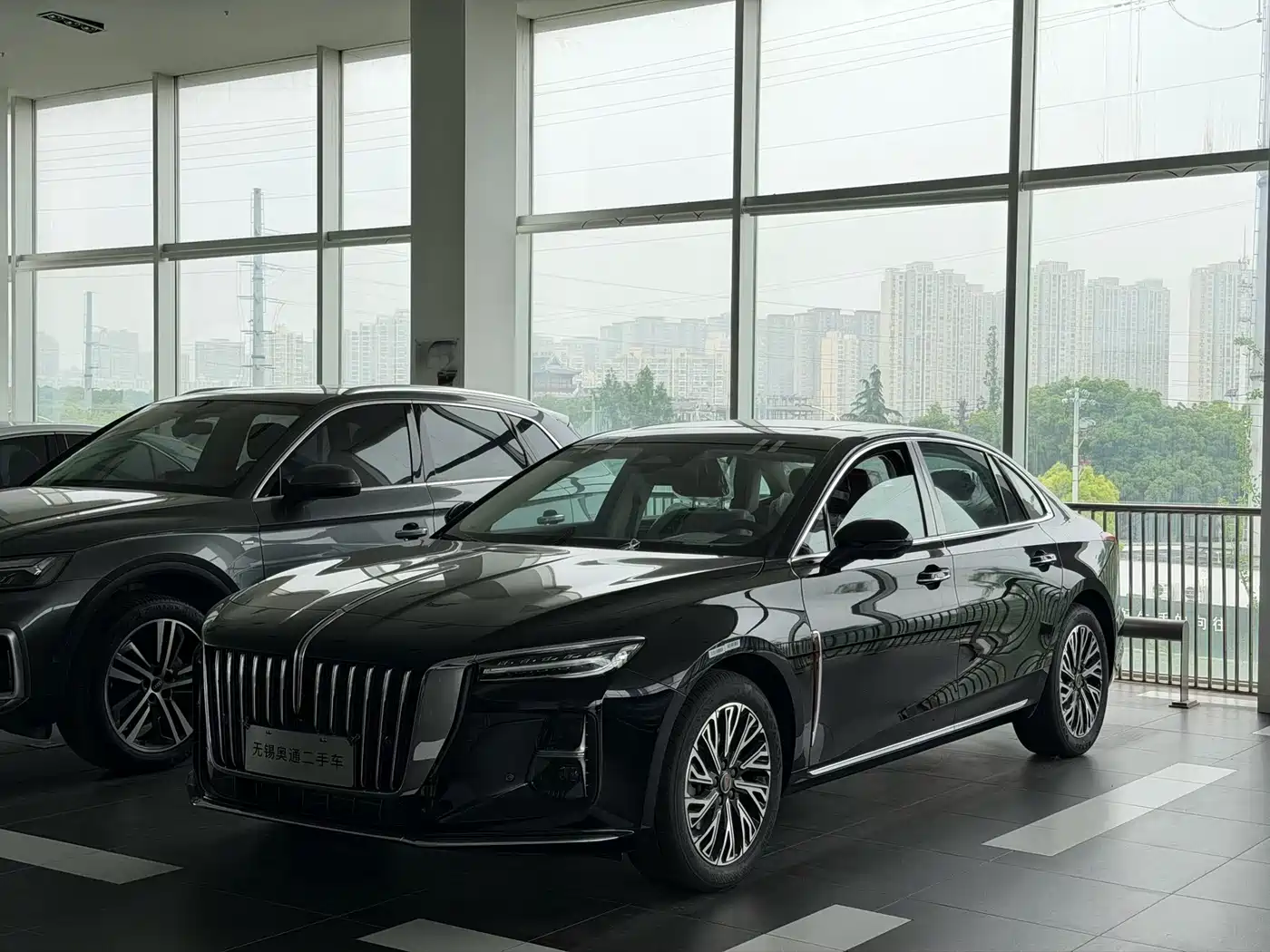 Hongqi H5 2025 2.0T Automatic Flag Celebration 500,000 Units Anniversary Edition