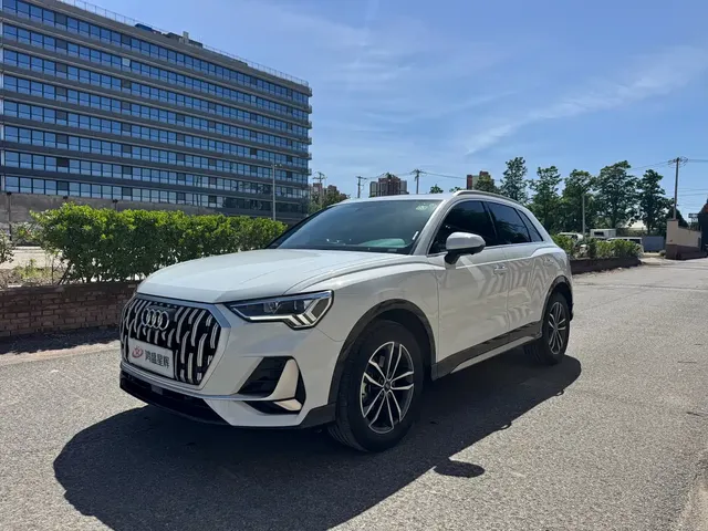 Audi Q3 2024 35 TFSI Progressive Elegance