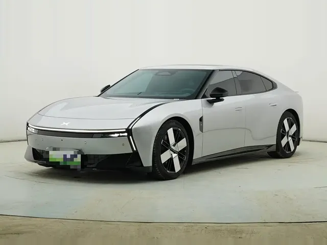 XPeng P7 2025 702km Long Range Edition