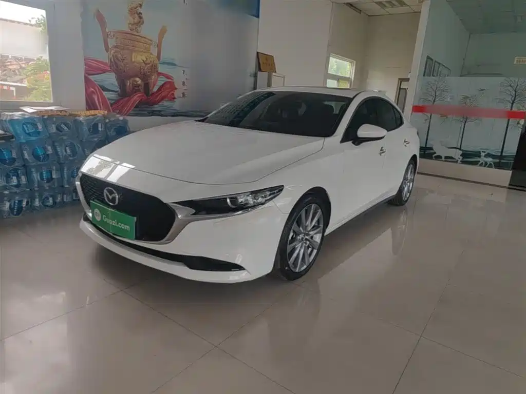 Mazda 3 Axela 2023 2.0L Auto Zhixuan