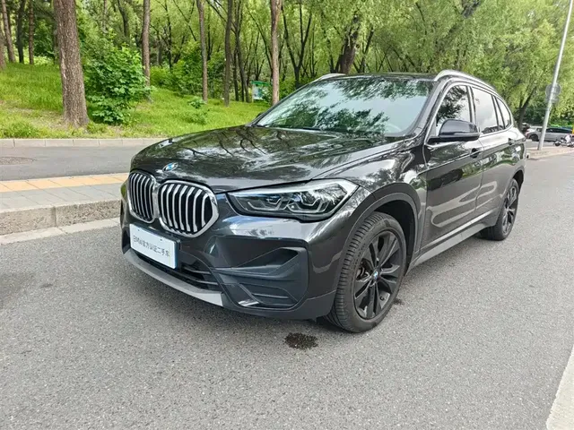 BMW X1 2021 sDrive25Li Leading
