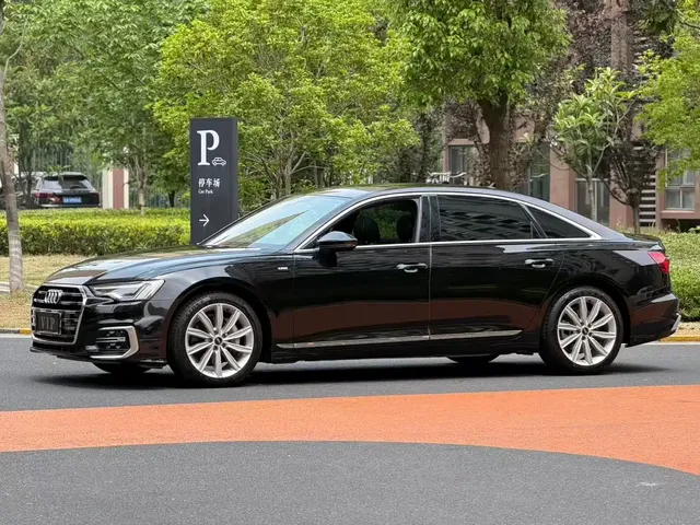 Audi A6L 2023 45 TFSI Premium Selection Dynamic