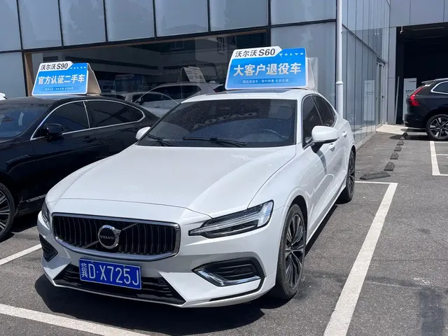 Volvo S60 2024 B4 Inscription Luxury Edition