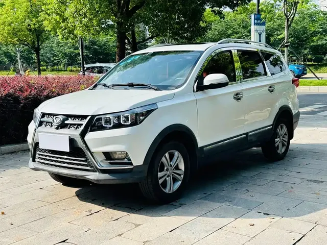 BAIC Huansu S3 2016 S3L 1.5L Manual Premium