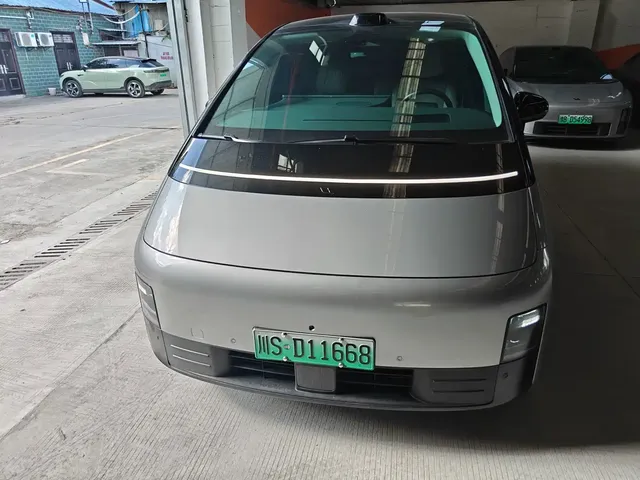 Li Auto MEGA 2024 Ultra