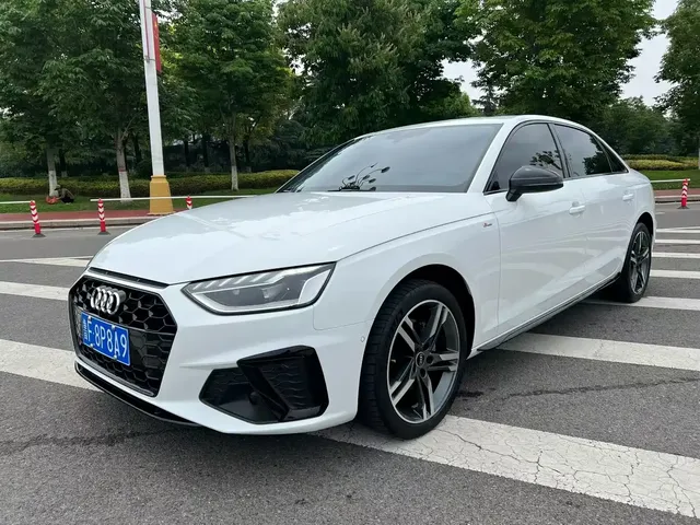 Audi A4L 2022 40 TFSI Luxury Dynamic