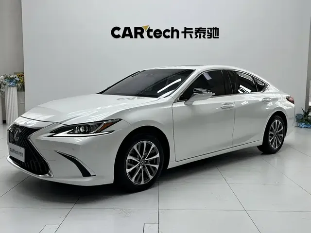 Lexus ES 2023 200 Excellence Edition