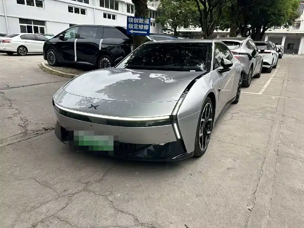 XPeng P7 2025 702km Long Range Edition