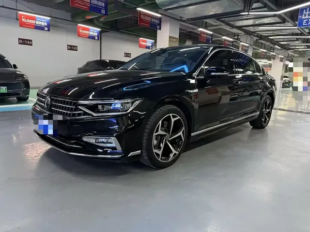 Volkswagen Magotan 2023 Model 2 Million Commemorative Edition 330TSI DSG Luxury
