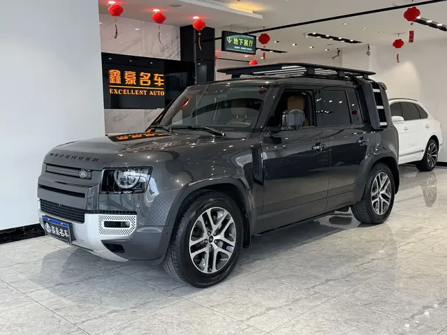 Land Rover Defender 2023 Model 110 3.0T P400 Dark Special Edition