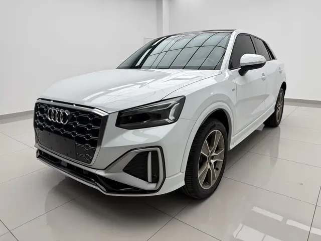 Audi Q2L 2022 35 TFSI Fashion Dynamic
