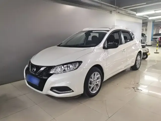 Nissan Tiida 2021 1.6L CVT Cool Edition