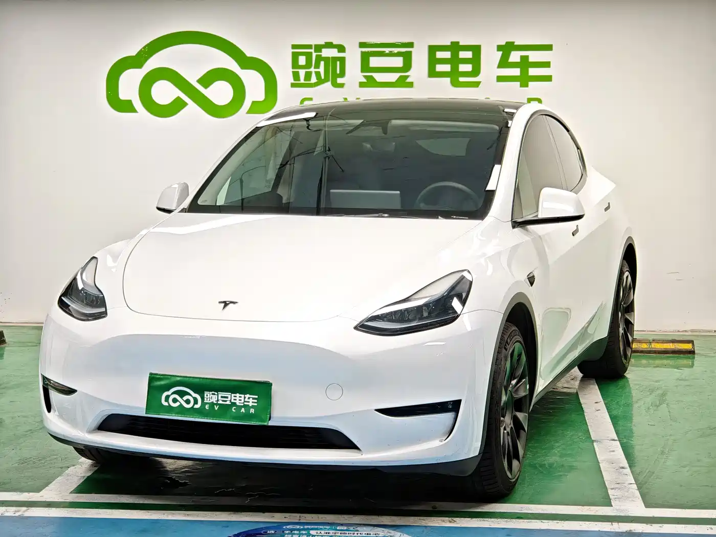 Tesla Model Y 2024 Long Range AWD