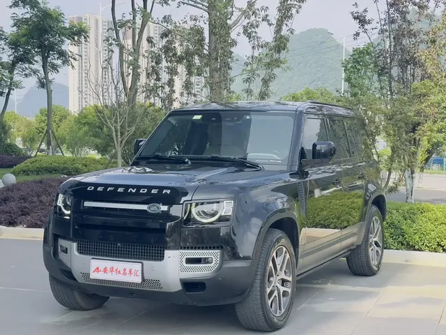 Land Rover Defender 2020 Model 110 P400 SE