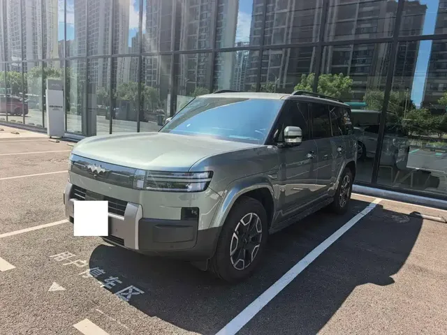 Fang Cheng Bao Titanium 7 2025 200KM Front-Wheel Drive Max Edition