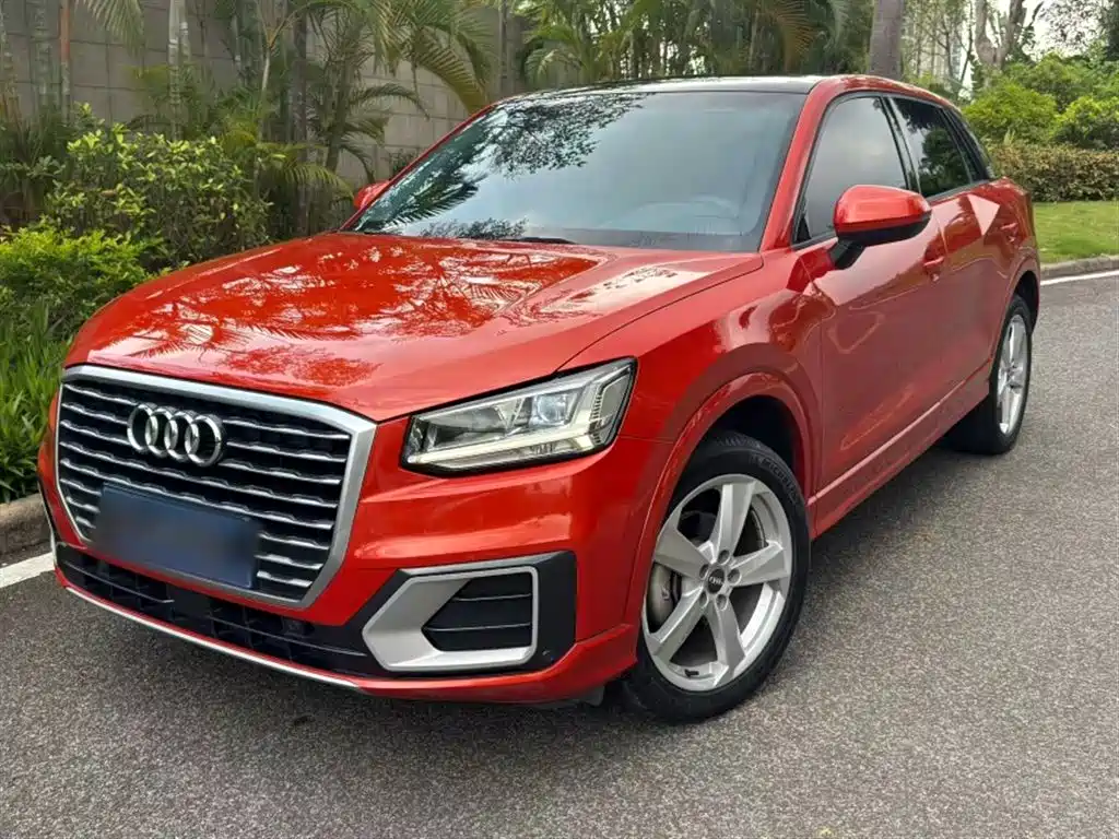 Audi Q2L 2020 35 TFSI Progressive Dynamic Model