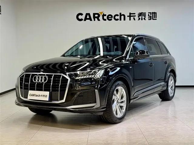 Audi Q7 2023 45 TFSI quattro S line Sport