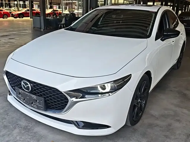 Mazda 3 Axela 2022 2.0L Automatic Quality Black Obsidian Edition