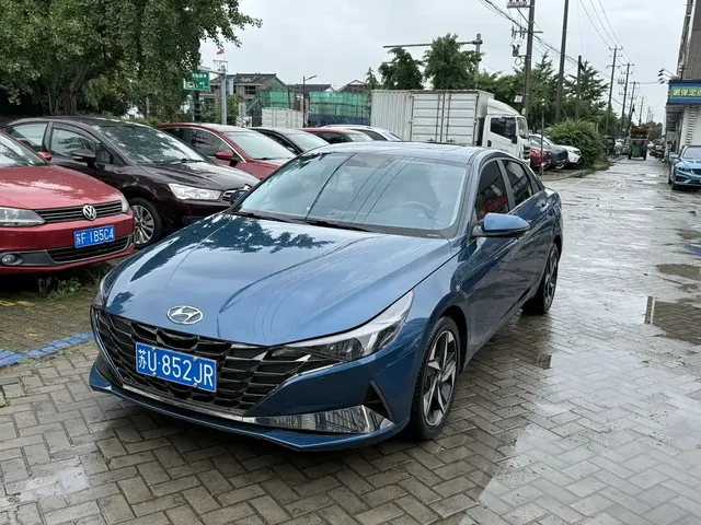 Hyundai Elantra 2022 1.5L CVT GLX Elite Edition