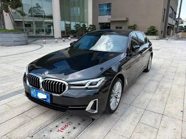 BMW 5 Series 2022 Facelift II 530Li Luxury Trim Premium Package