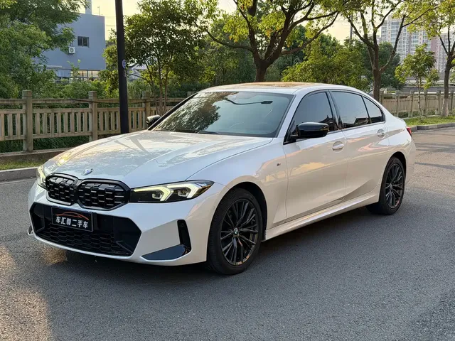 BMW 3 Series 2023 325Li M Sport Black Night Package