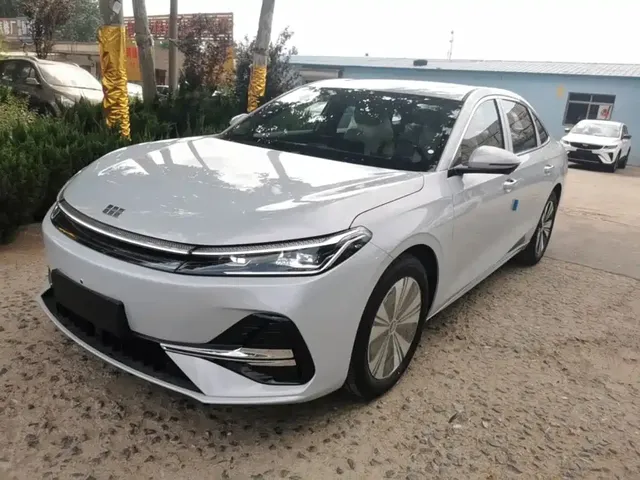 Geely Galaxy A7 2025 EM-i 150km Premium Edition