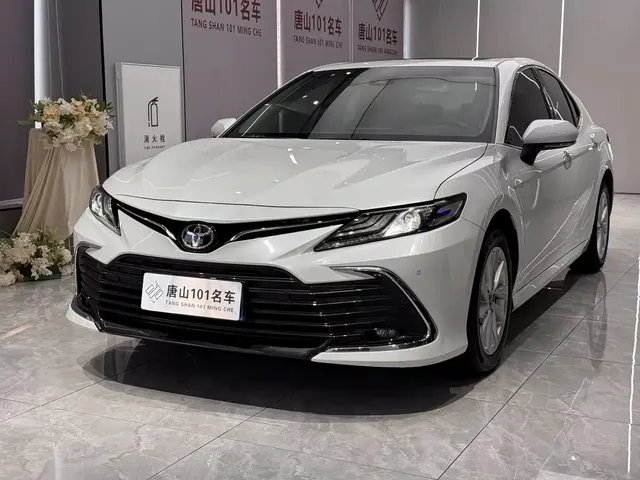 Toyota Camry 2021 2.0G Luxury Edition