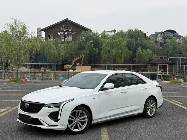 Cadillac CT4 2021 28T Fashion Edition