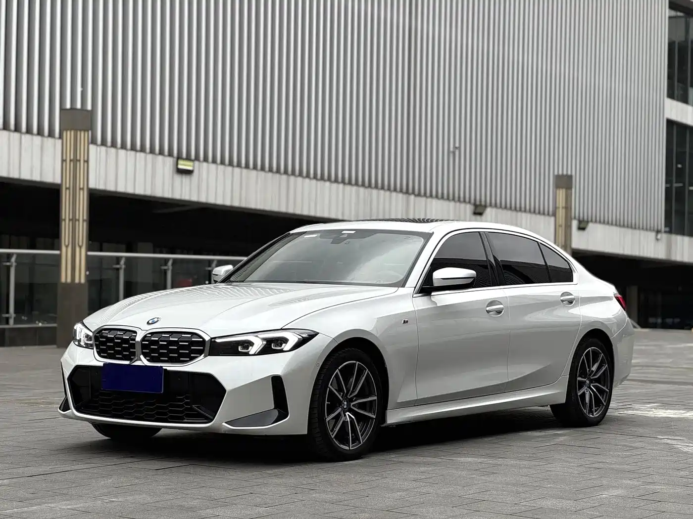 BMW 3 Series 2023 325Li M Sport Package