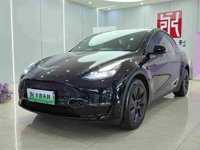 Tesla Model Y 2023 Long Range All-Wheel Drive Edition