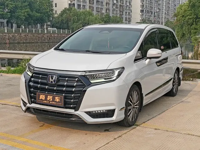 Honda Elysion 2024 2.0L e:HEV Luxury Edition