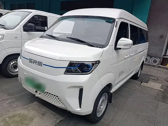 SRM Xinyuan Good Luck 2025 Voyage Edition BYD 42.3kWh 305km 6-seater