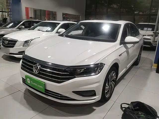 Volkswagen Sagitar 2021 200TSI DSG Surpassing Edition