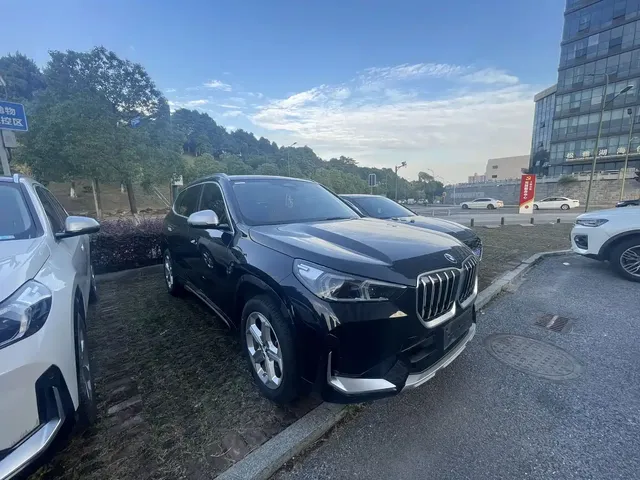 BMW X1 2023 sDrive20Li X Design Package