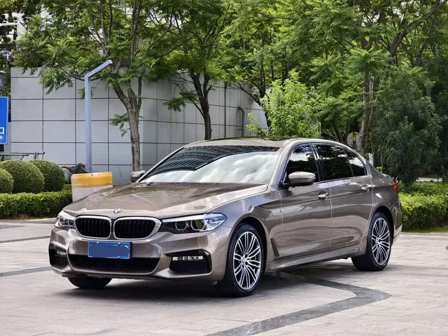 BMW 5 Series 2018 Facelift 530Li Leading M Sport Package