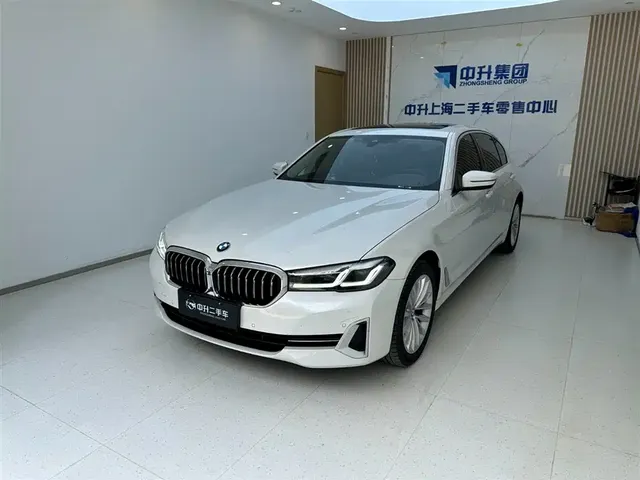 BMW 5 Series 2022 Facelift 525Li Luxury Package