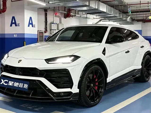 Lamborghini Urus 2021 4.0T V8