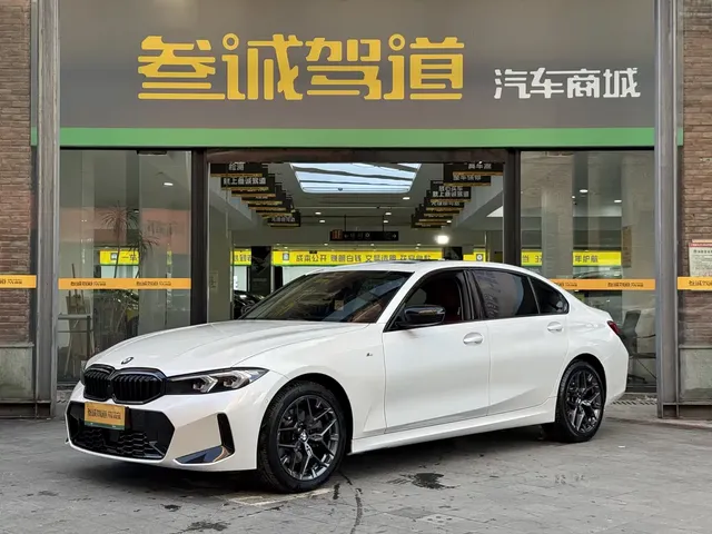 BMW 3 Series 2025 330Li M Sport Night Edition