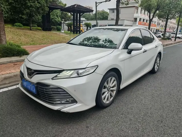 Toyota Camry 2019 2.0G Luxury (China V)
