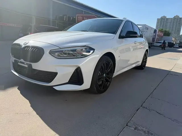 BMW 1 Series 2021 125i M Sport Black Night Edition
