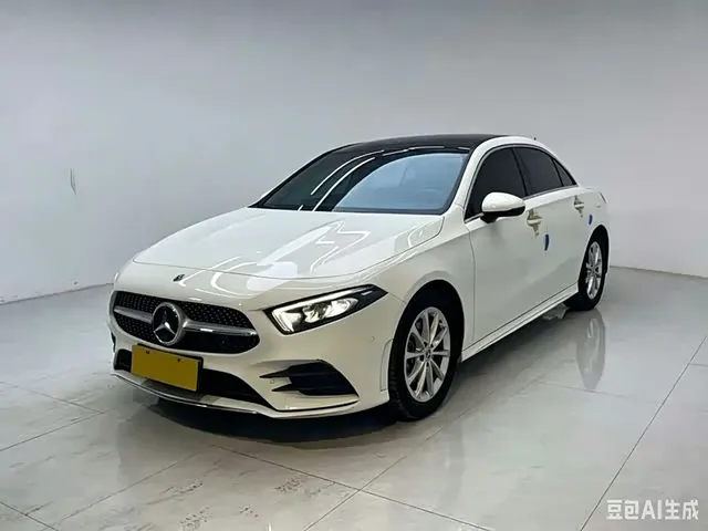 Mercedes-Benz A-Class 2022 Facelift A 200 L Sport Sedan Dynamic
