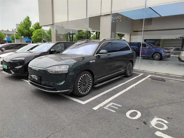 AITO Wenjie AITO M9 2024 Extended Range Ultra 42kWh 6-Seater