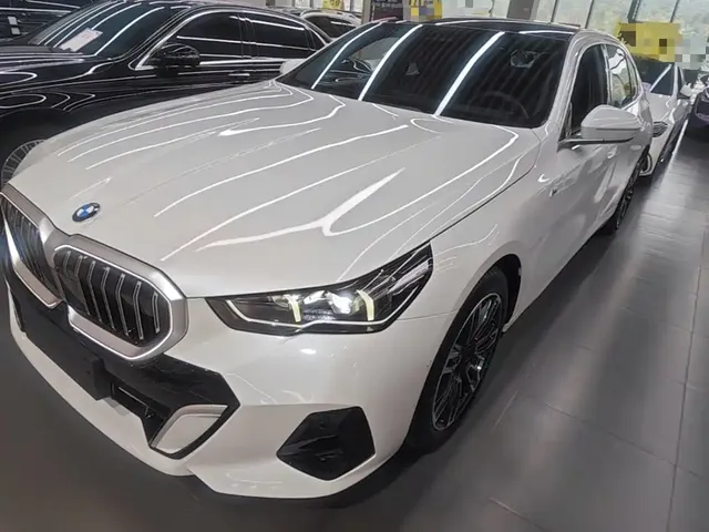 BMW 5 Series 2024 530Li Leading M Sport Package