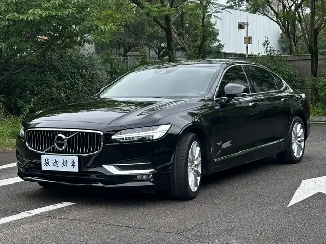 Volvo S90 2020 T5 Momentum Luxury Edition