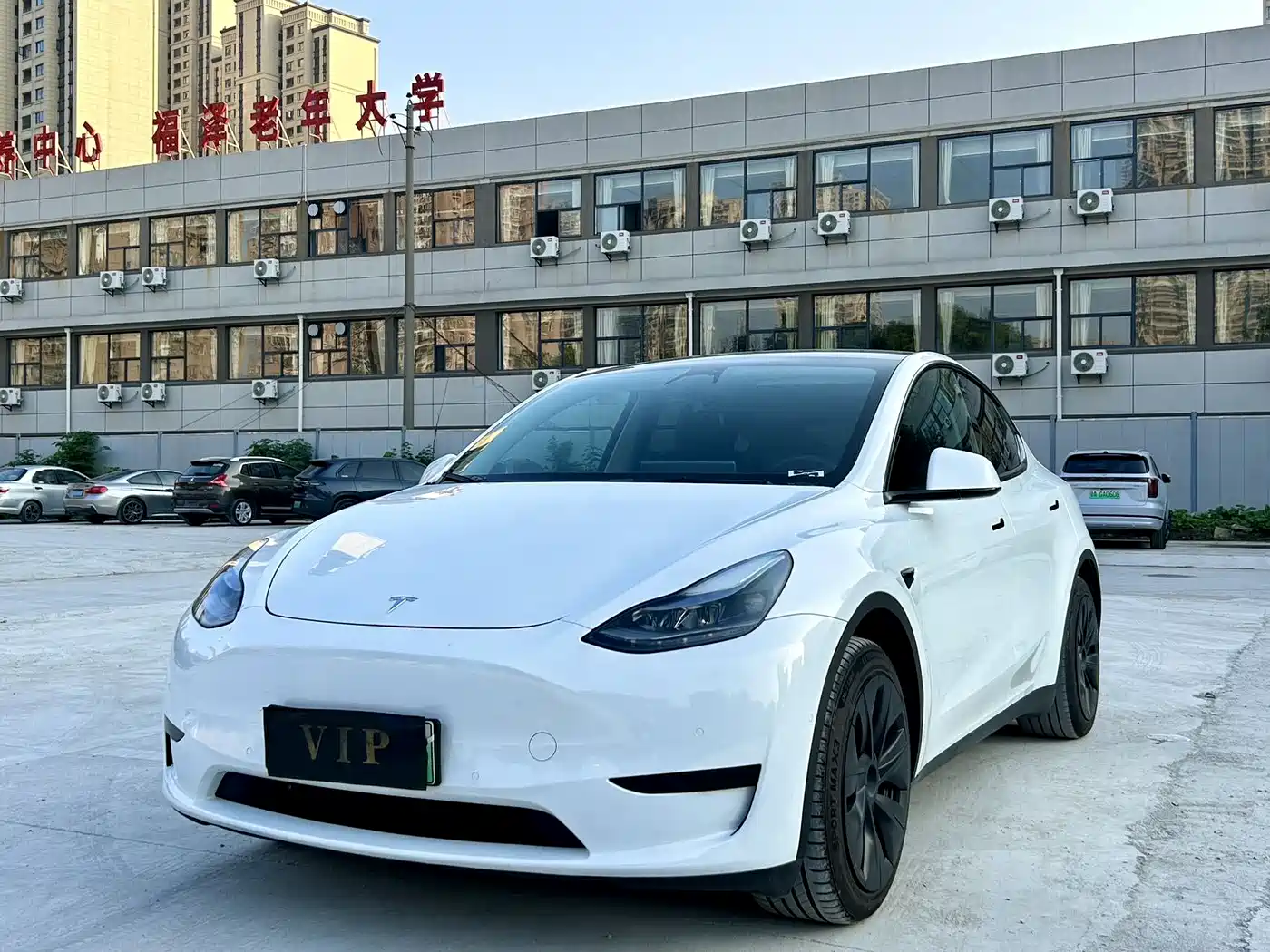 Tesla Model Y 2023 Rear-Wheel Drive Edition