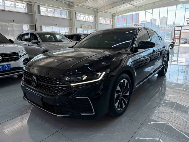 Volkswagen Passat 2023 280TSI Starlight Elite Edition