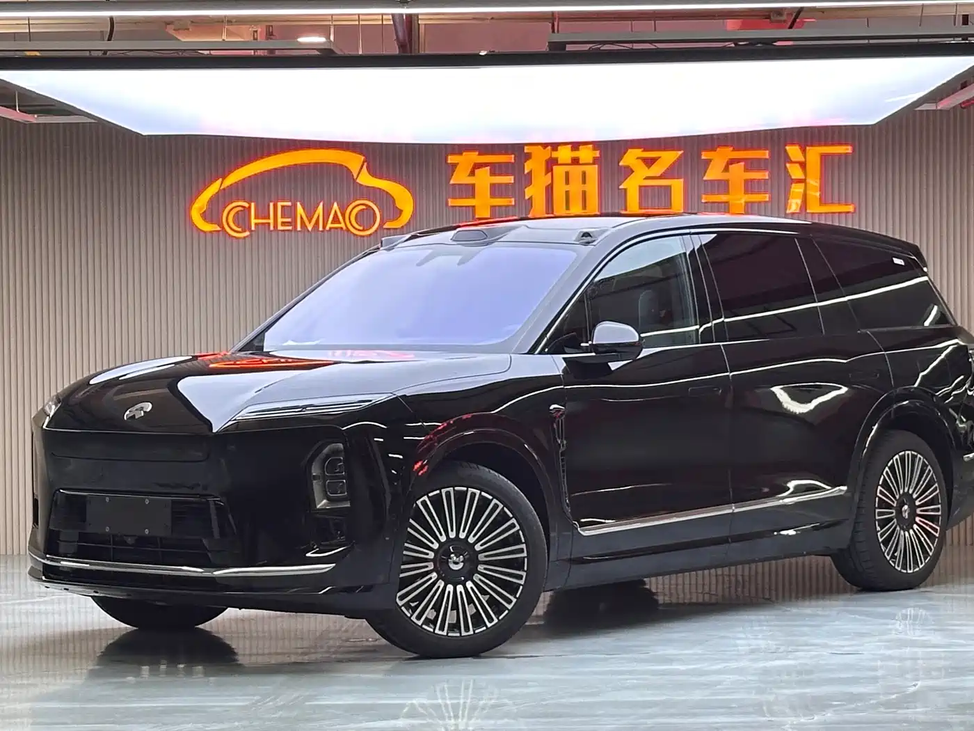 NIO ES8 2025 Model 6-Seat Executive Luxury Edition