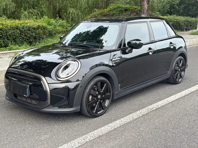 MINI MINI 2023 1.5T COOPER King's Cross Special Edition 5-Door
