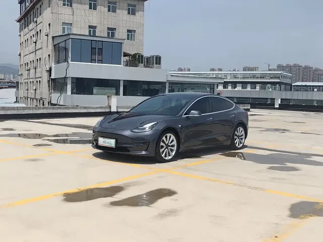 Tesla Model 3 2020 Facelift Long Range Rear-Wheel Drive